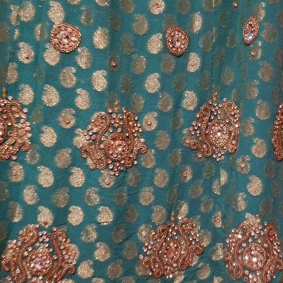 3 PIECE INDIAN OUTFIT - Picture 12 of 15